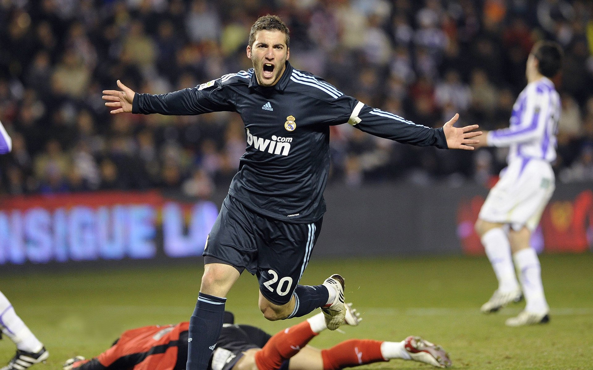 丁俊晖6-0横扫晋级斯诺克国锦赛!直言“可能还会打很久”